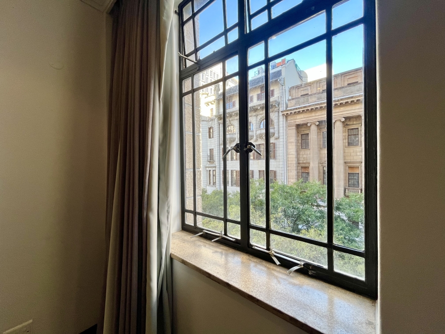 2 Bedroom Property for Sale in Cape Town City Centre Western Cape